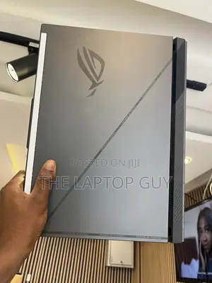 Laptop Asus ROG Strix G16 16GB Intel Core i7 SSD 1T