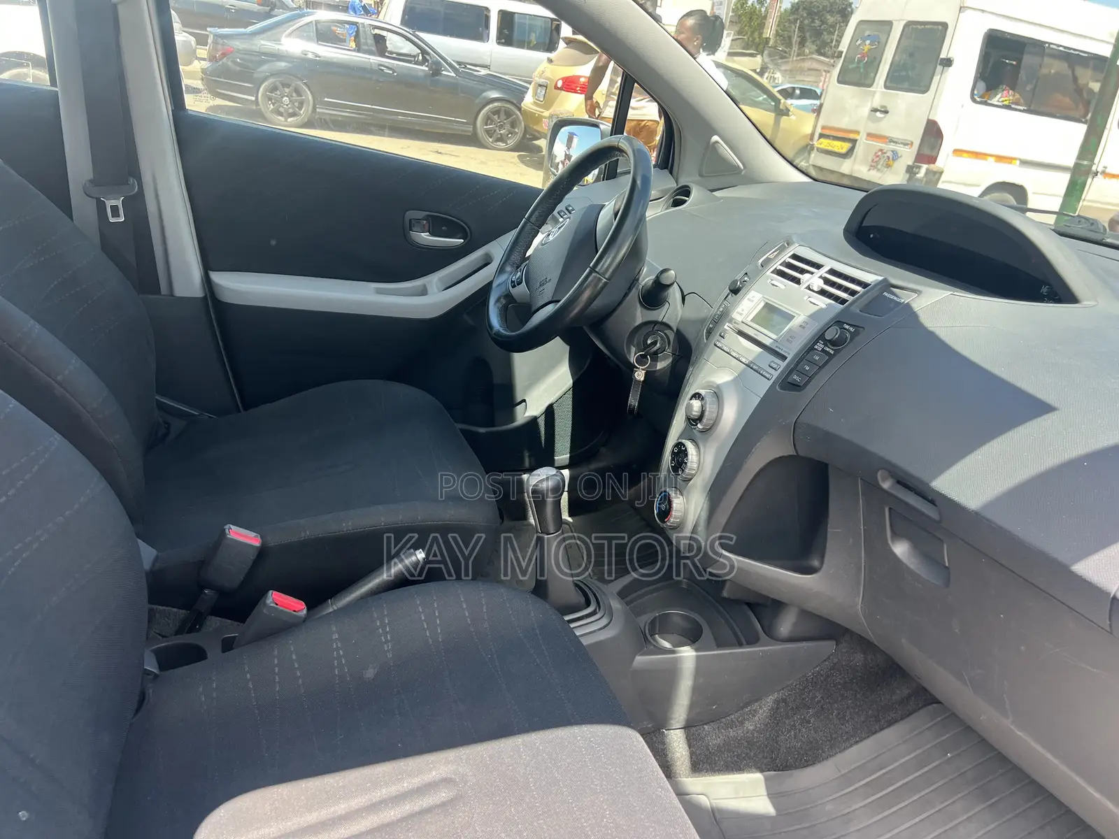Toyota Yaris 1.5 2009 Gray