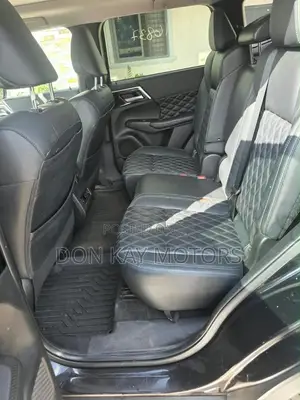 Mitsubishi Outlander SEL Launch Edition 2022 Black