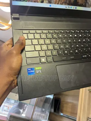Laptop MSI GS66 Stealth 11UH 16GB Intel Core i7 SSD 512GB
