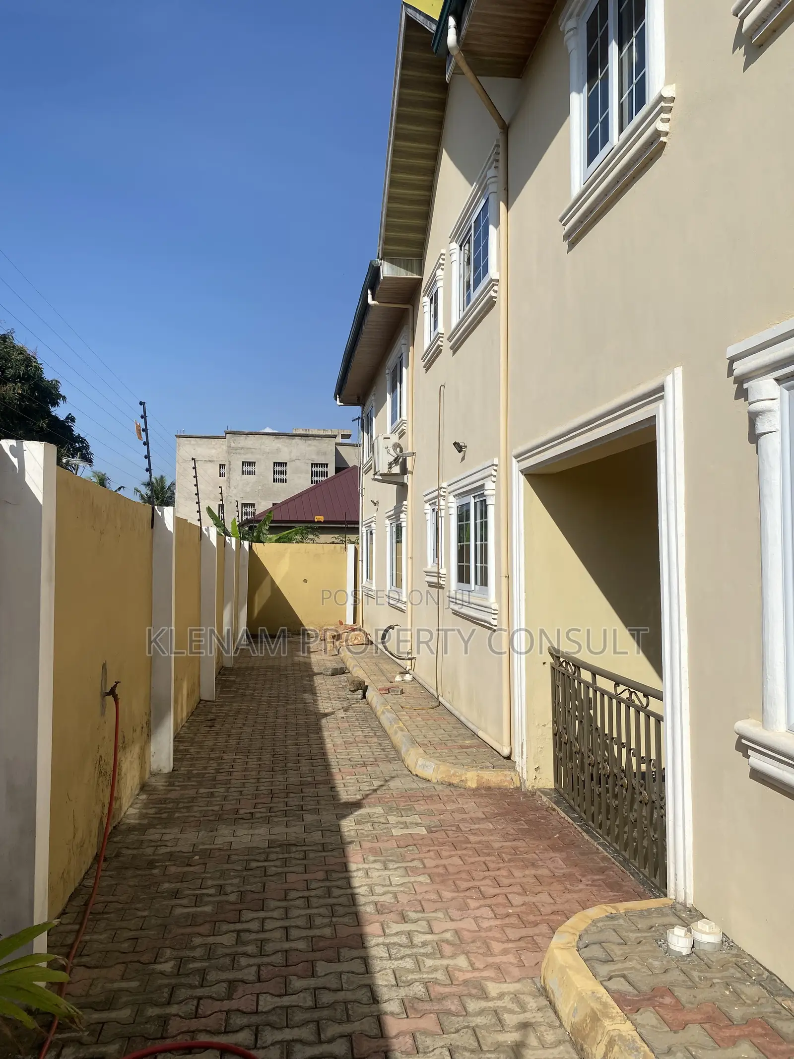 3bdrm House in Ablekuma for rent