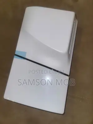 Play Station 5 Slim