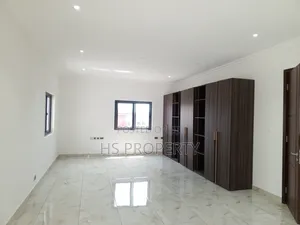 4bdrm Townhouse / Terrace in Ghana Link Area for rent