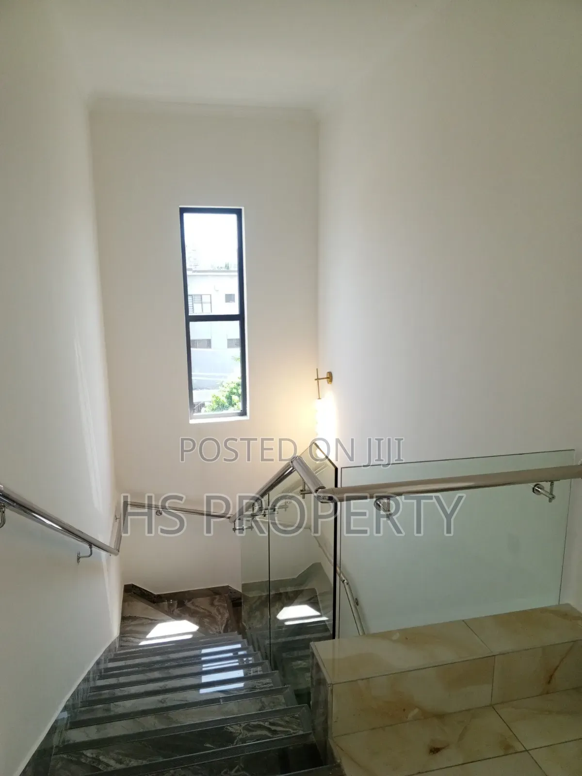 4bdrm Townhouse / Terrace in Ghana Link Area for rent
