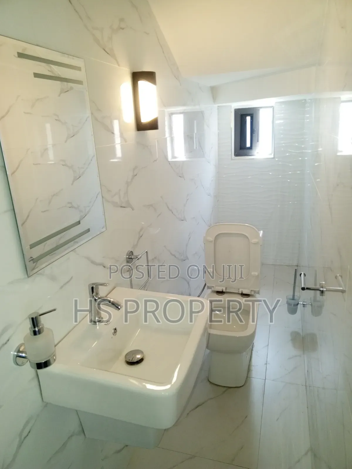 4bdrm Townhouse / Terrace in Ghana Link Area for rent