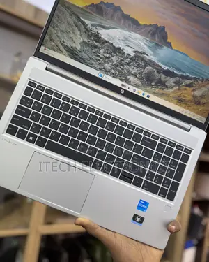 Laptop HP ProBook 450 G9 16GB Intel Core i5 SSD 512GB
