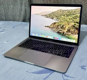 Laptop Apple MacBook Pro 2017 8GB Intel Core i5 SSD 256GB