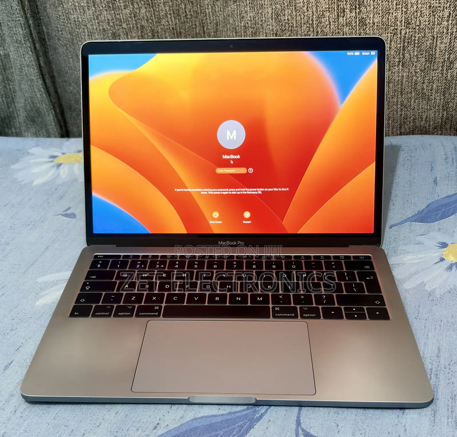 Laptop Apple MacBook Pro 2017 8GB Intel Core i5 SSD 256GB