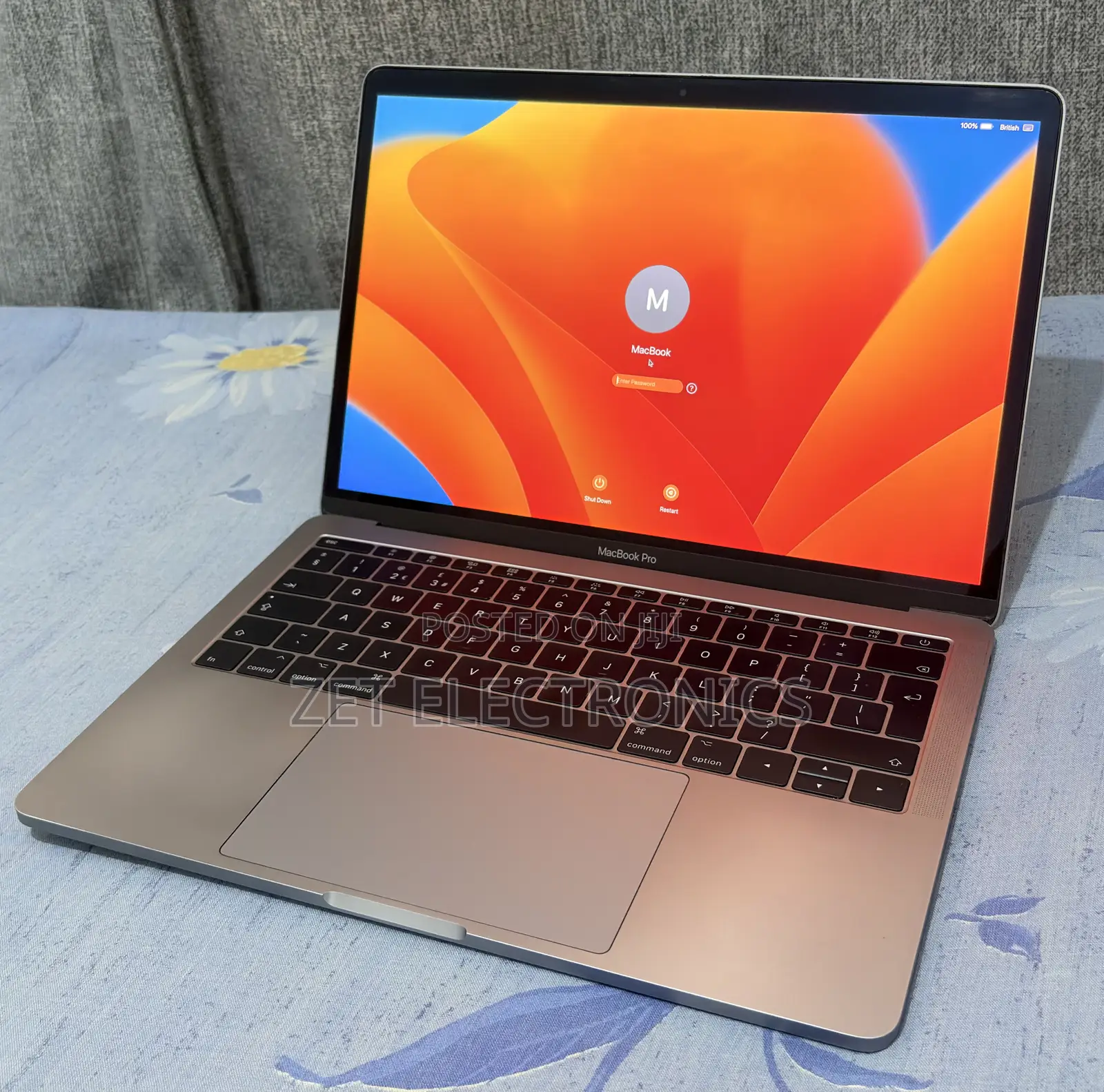 Laptop Apple MacBook Pro 2017 8GB Intel Core i5 SSD 256GB