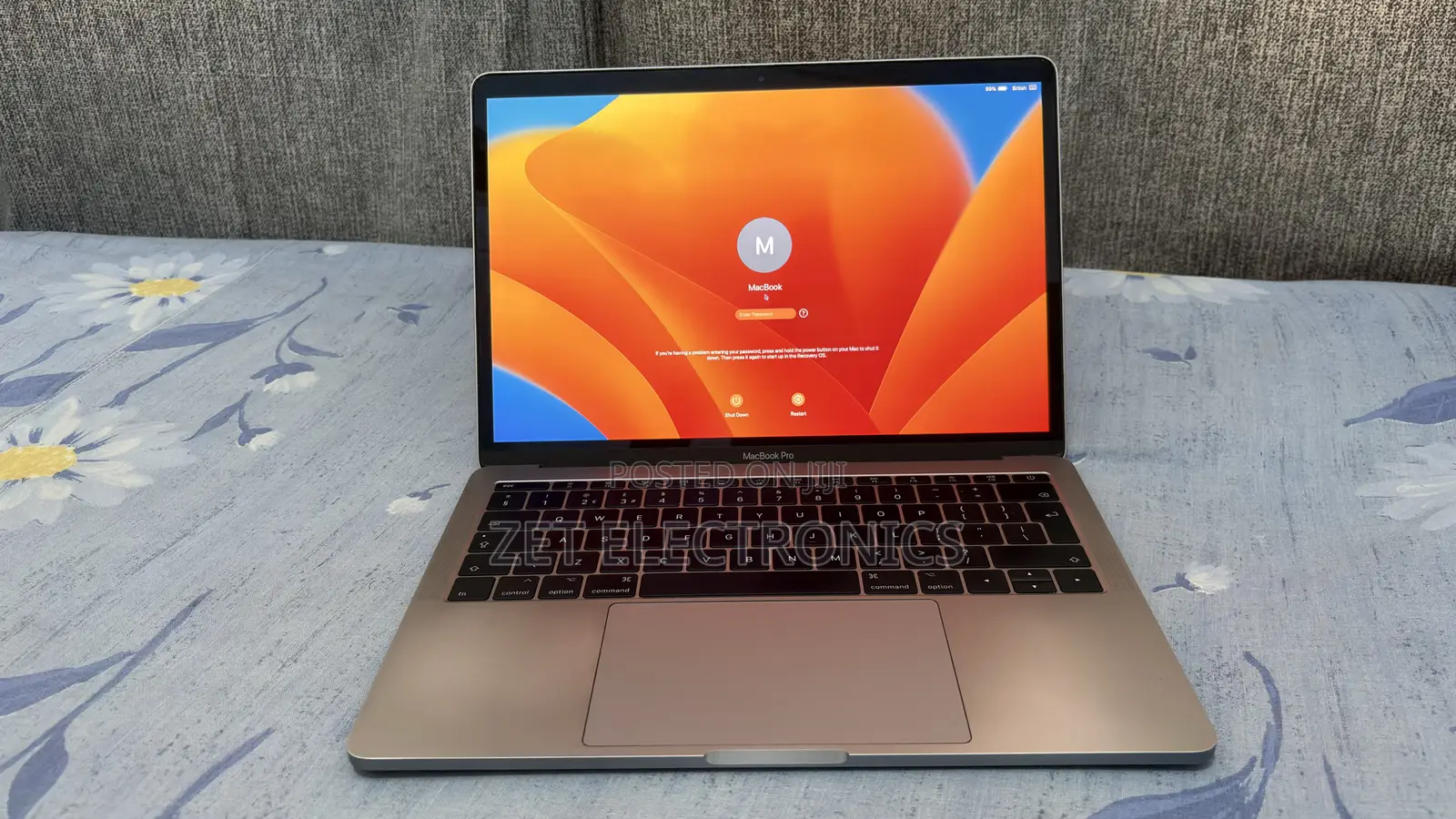 Laptop Apple MacBook Pro 2017 8GB Intel Core i5 SSD 256GB