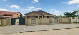 5bdrm House in Volta Estate, Community 25 for sale