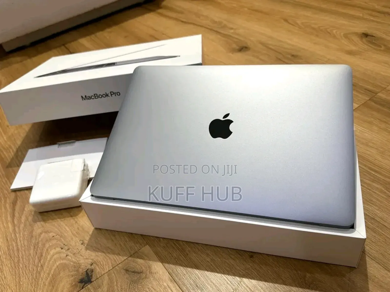 New Laptop Apple MacBook Pro 2020 M1 16GB Apple M1 SSD 512GB