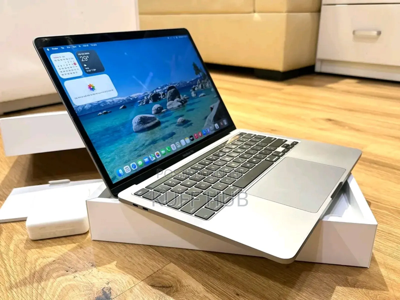 New Laptop Apple MacBook Pro 2020 M1 16GB Apple M1 SSD 512GB