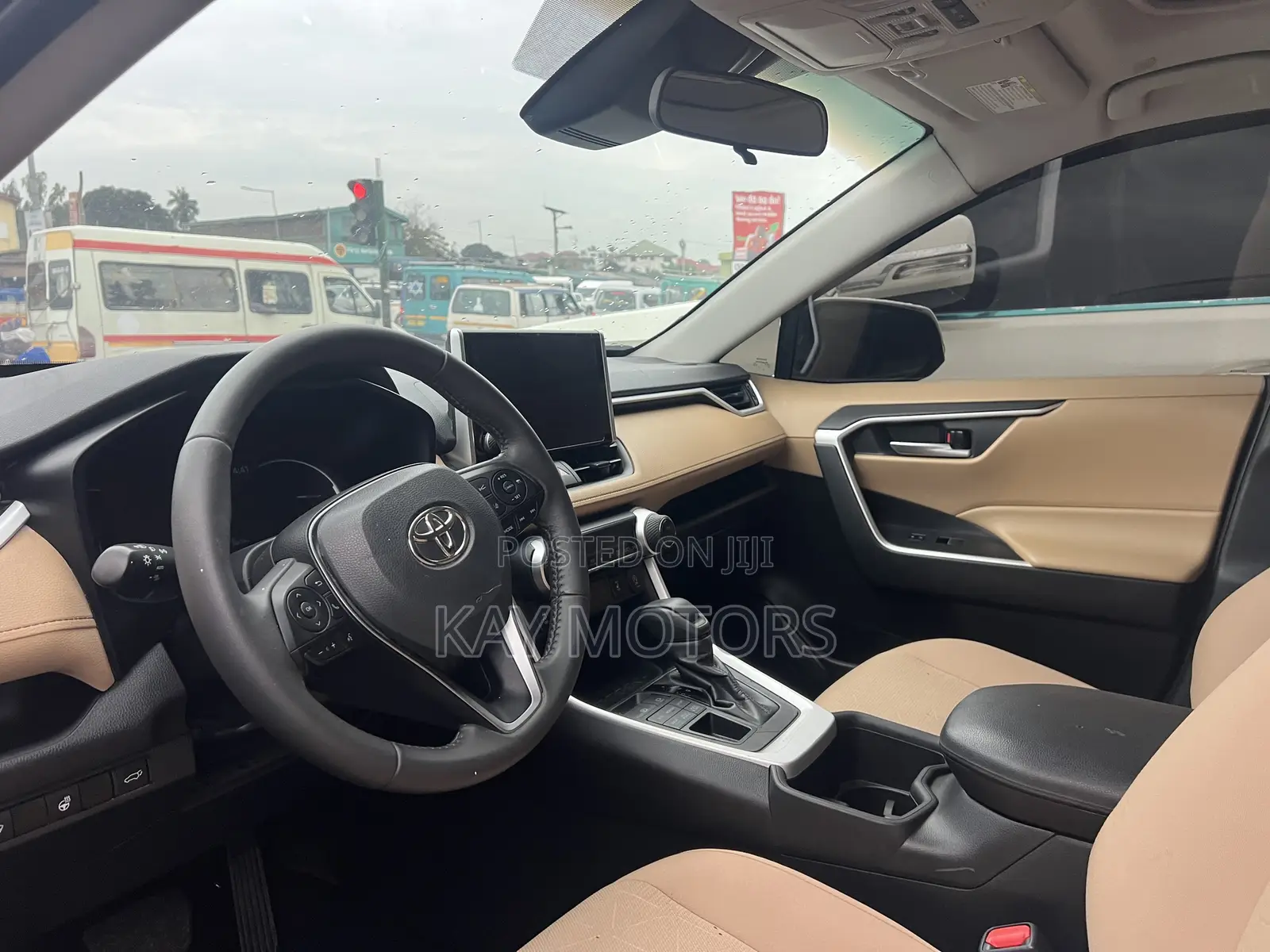 Toyota RAV4 XLE AWD 2024 White