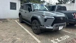 Lexus GX 2026 Silver