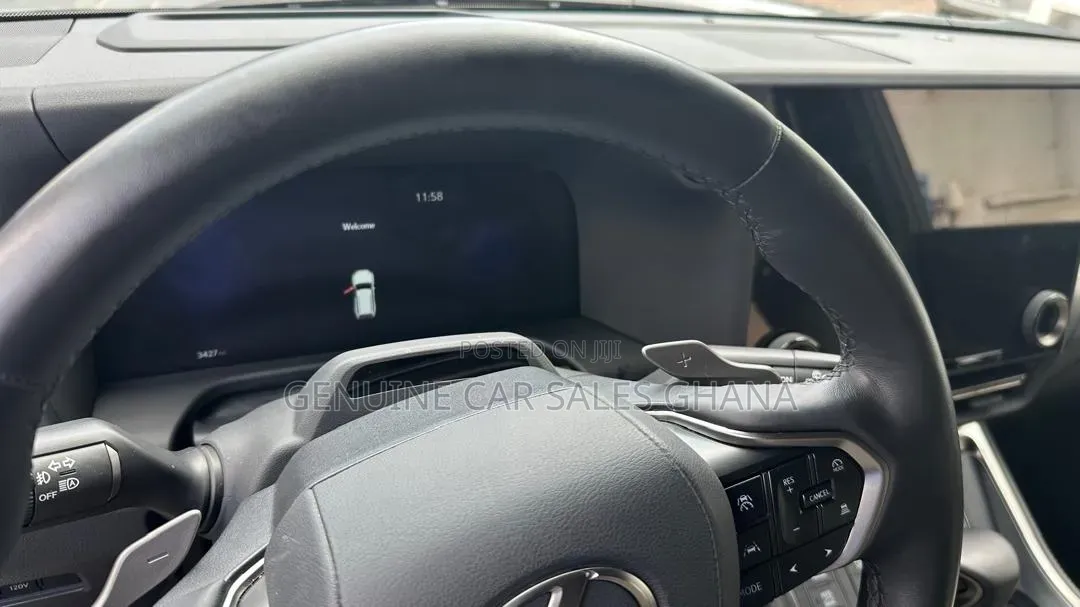 Lexus GX 2026 Silver