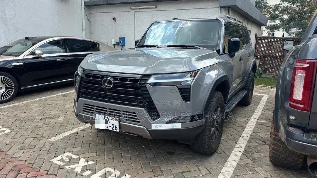 Lexus GX 2026 Silver