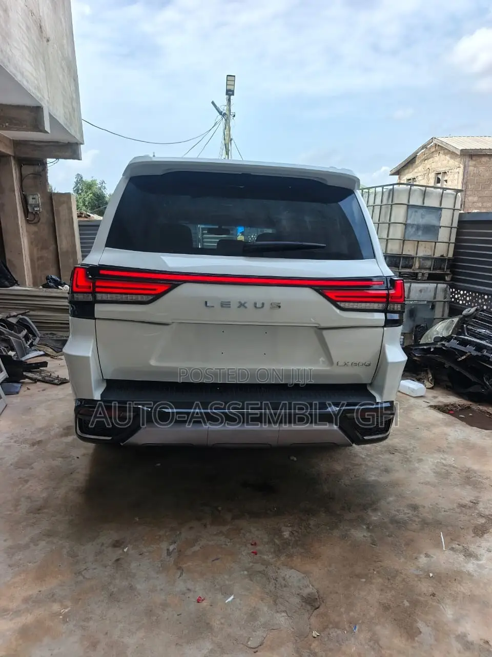 Land Cruiser 200(2012,2015,2016-2020) Upgrade to Lexus LX600 Body Kit