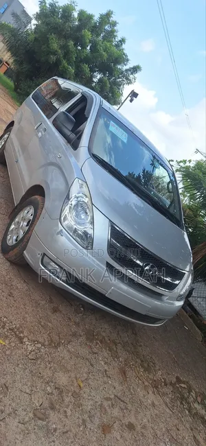 Hyundai H300 2010 Silver