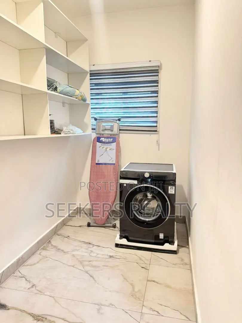 Furnished 4bdrm Townhouse / Terrace in Seekers Realty, Labone SHS Area