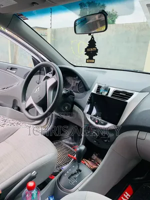 Hyundai Accent SE Sedan 2017 Gray