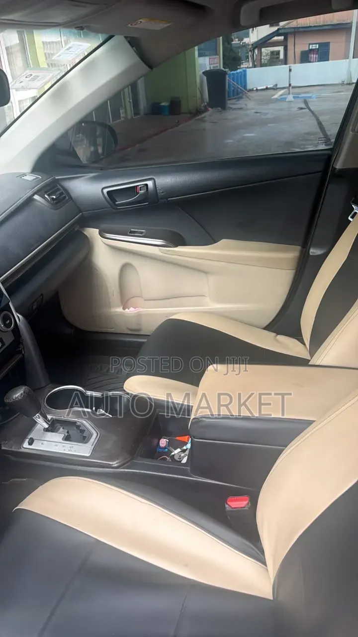 Toyota Camry L 4dr Sedan (2.5L 4cyl 6A) 2014 Gray