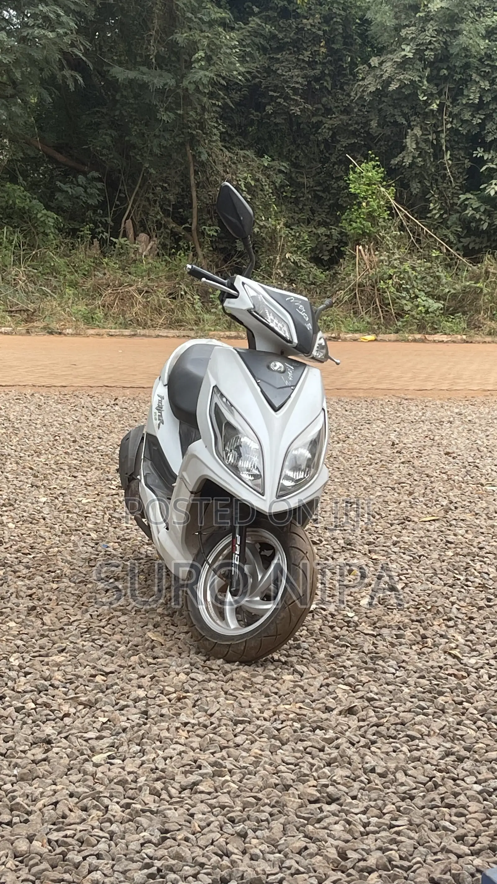 SYM Symnh 2024 White