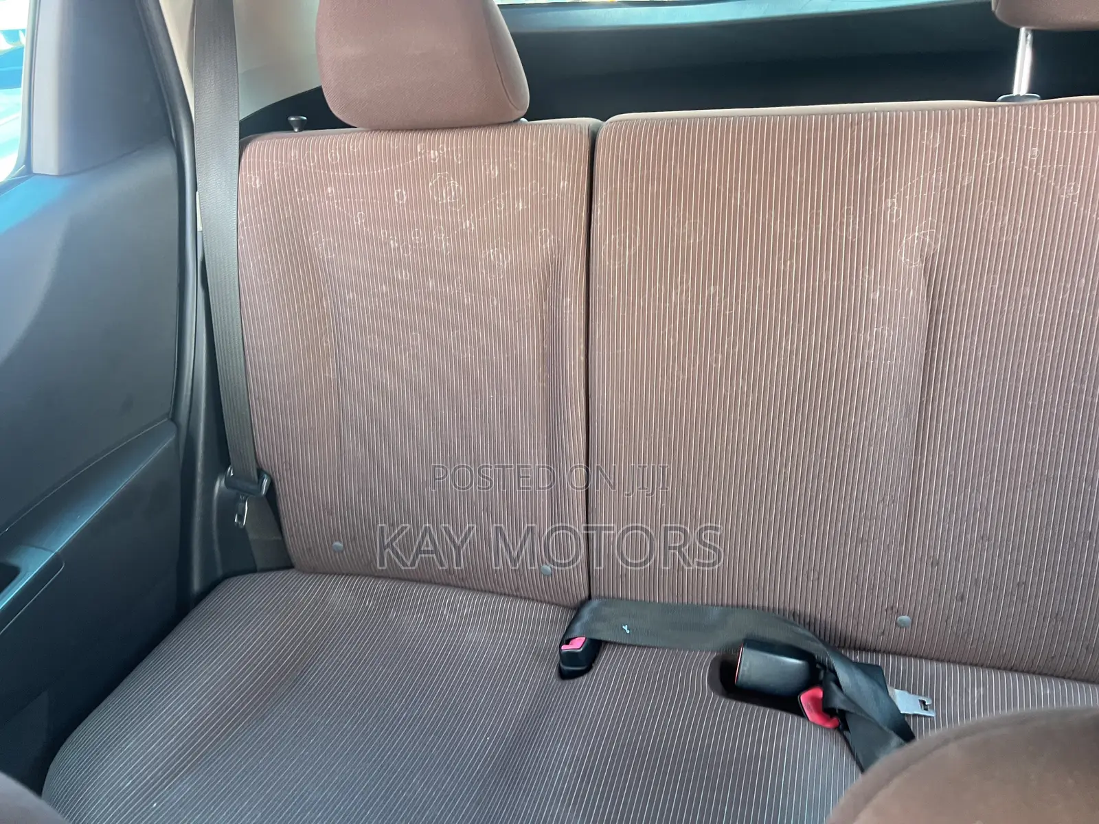 Toyota Vitz 1.3 AWD 5dr 2013 Gray