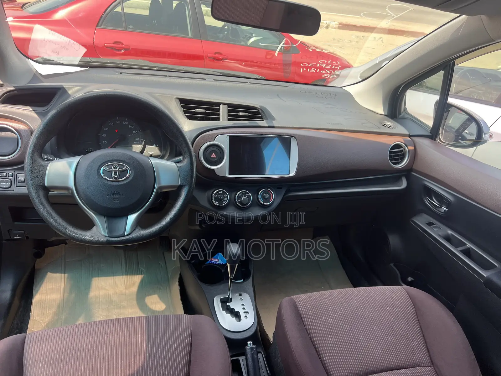 Toyota Vitz 1.3 AWD 5dr 2013 Gray