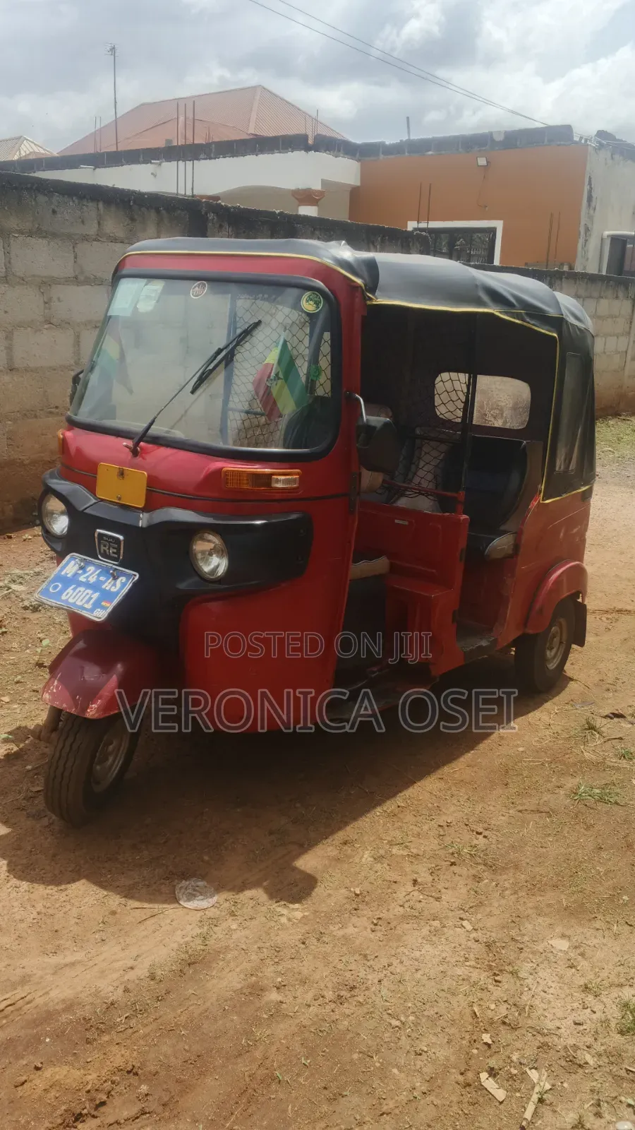 Bajaj RE 2024 Red
