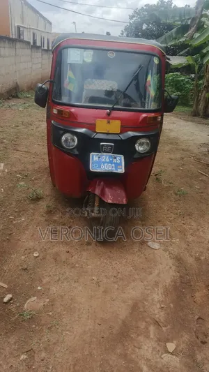 Bajaj RE 2024 Red