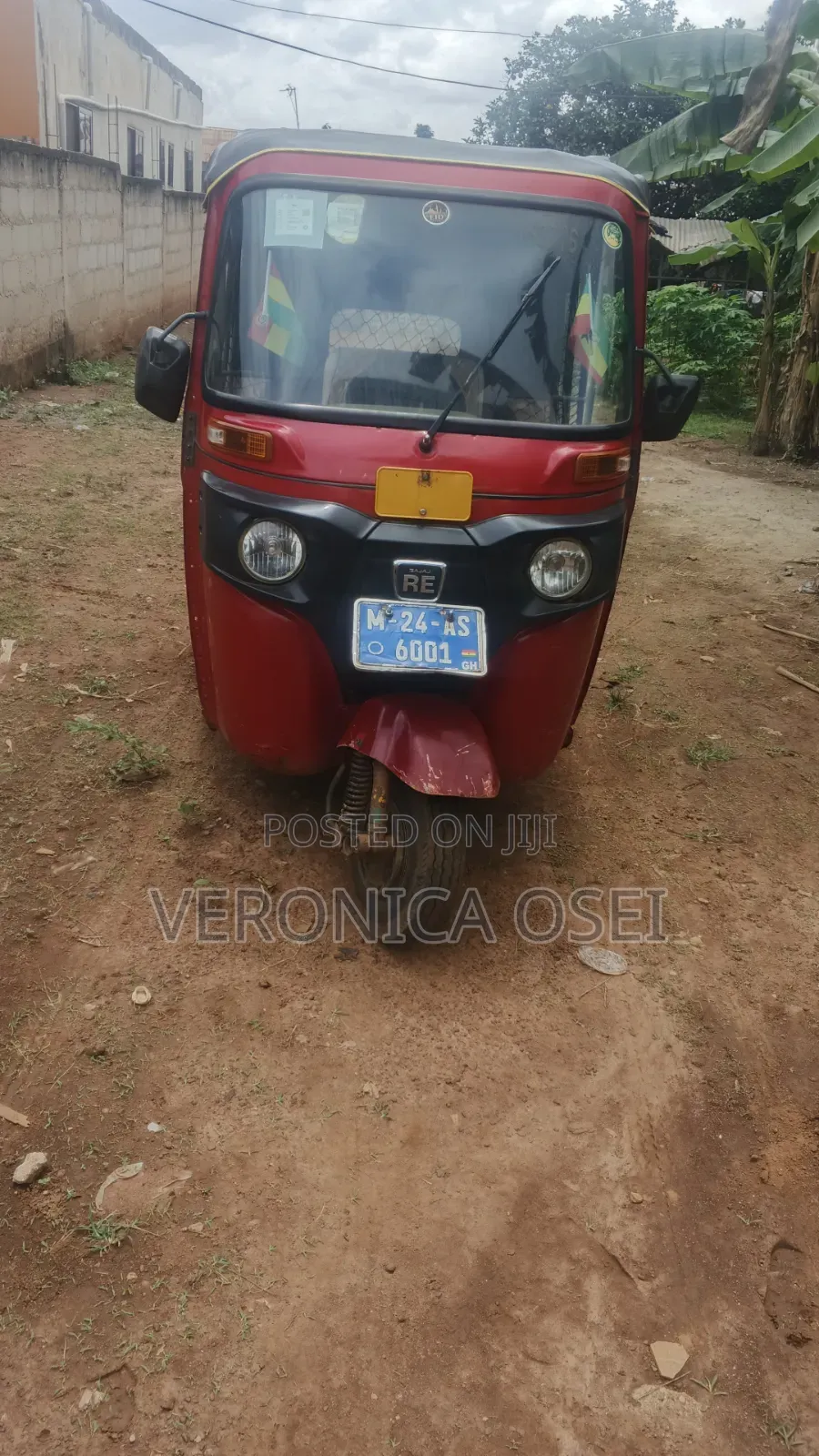 Bajaj RE 2024 Red