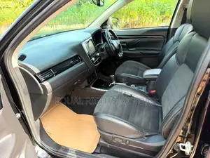 Mitsubishi Outlander 2020 Black