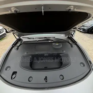 New XPeng P7 2026 Silver