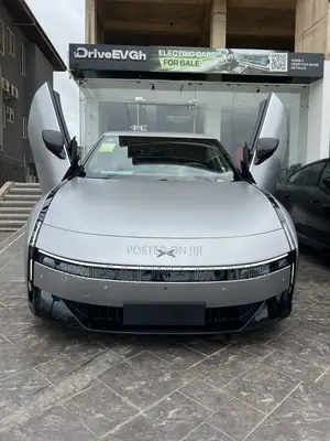 New XPeng P7 2026 Silver