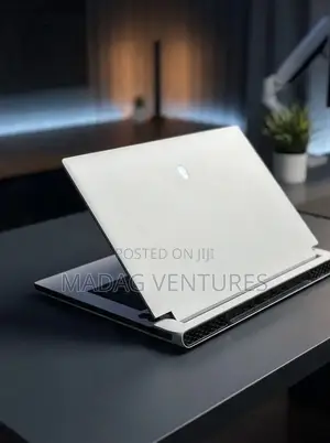 New Laptop Dell Alienware Aurora 16 16GB Intel Core i7 HDD 1T