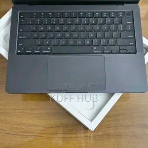 New Laptop Apple MacBook Air 2025 M4 16GB Apple M4 SSD 512GB