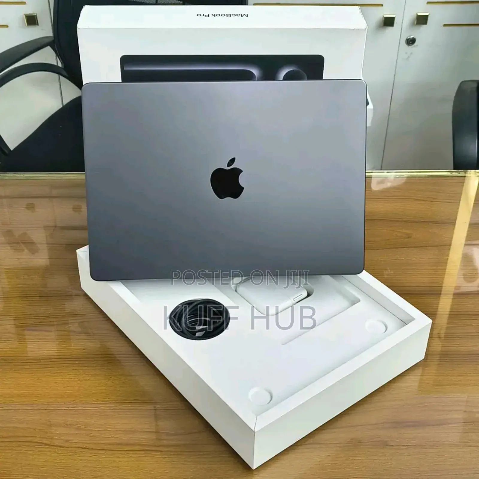 New Laptop Apple MacBook Air 2025 M4 16GB Apple M4 SSD 512GB