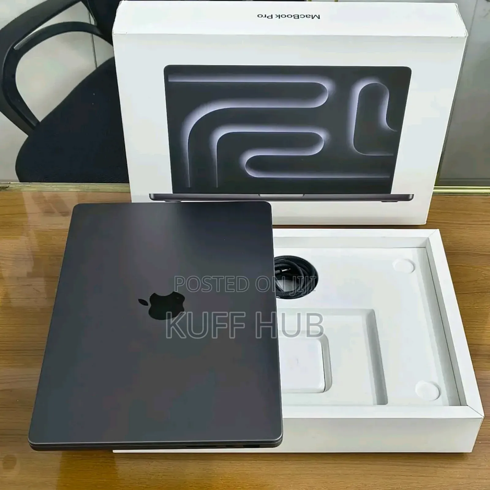 New Laptop Apple MacBook Air 2025 M4 16GB Apple M4 SSD 512GB