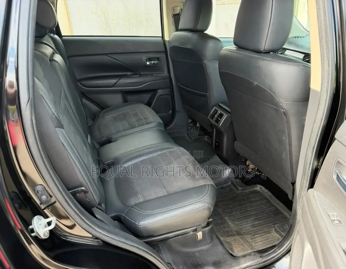 Mitsubishi Outlander 2020 Black
