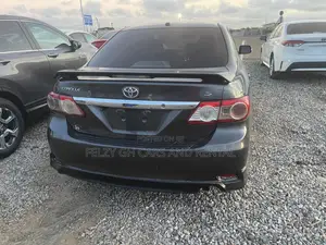 Toyota Corolla S 4dr Sedan (1.8L 4cyl 4A) 2013 Gray