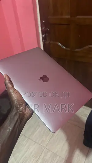 Laptop Apple MacBook Air 16GB Apple M1 SSHD (Hybrid) 512GB