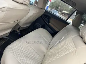 Toyota RAV4 2010
