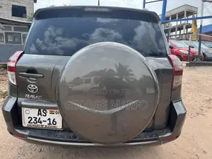 Toyota RAV4 2010