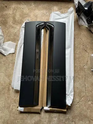 CR-V 2017 - 2020 Front Door Mould Chrome