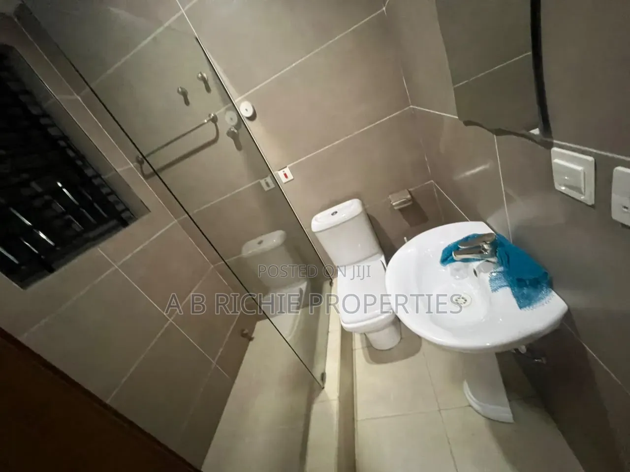 3bdrm Apartment in Ab Richie Properties, Parakuo Estate for rent