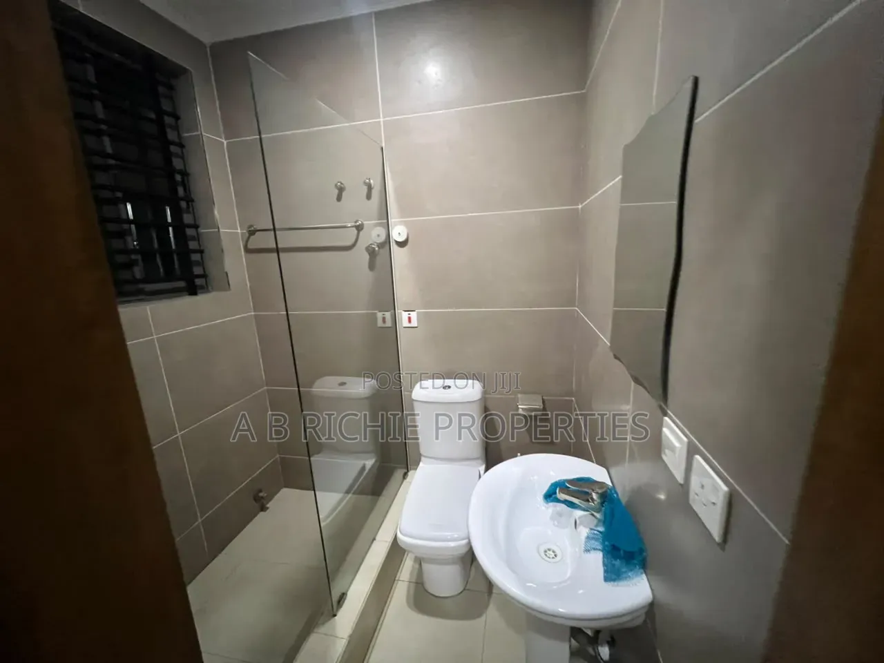 3bdrm Apartment in Ab Richie Properties, Parakuo Estate for rent