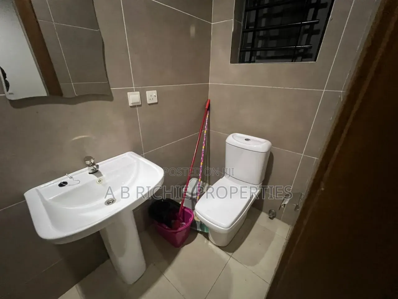 3bdrm Apartment in Ab Richie Properties, Parakuo Estate for rent