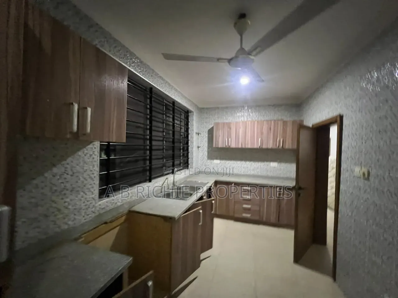 3bdrm Apartment in Ab Richie Properties, Parakuo Estate for rent