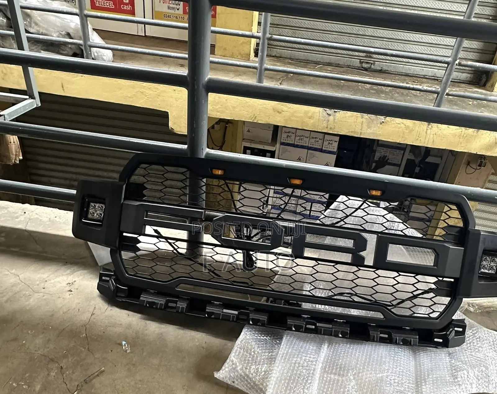 Ford 150 (F150) 2017,2018,2019,2020 Front Shells (Grill) With Light